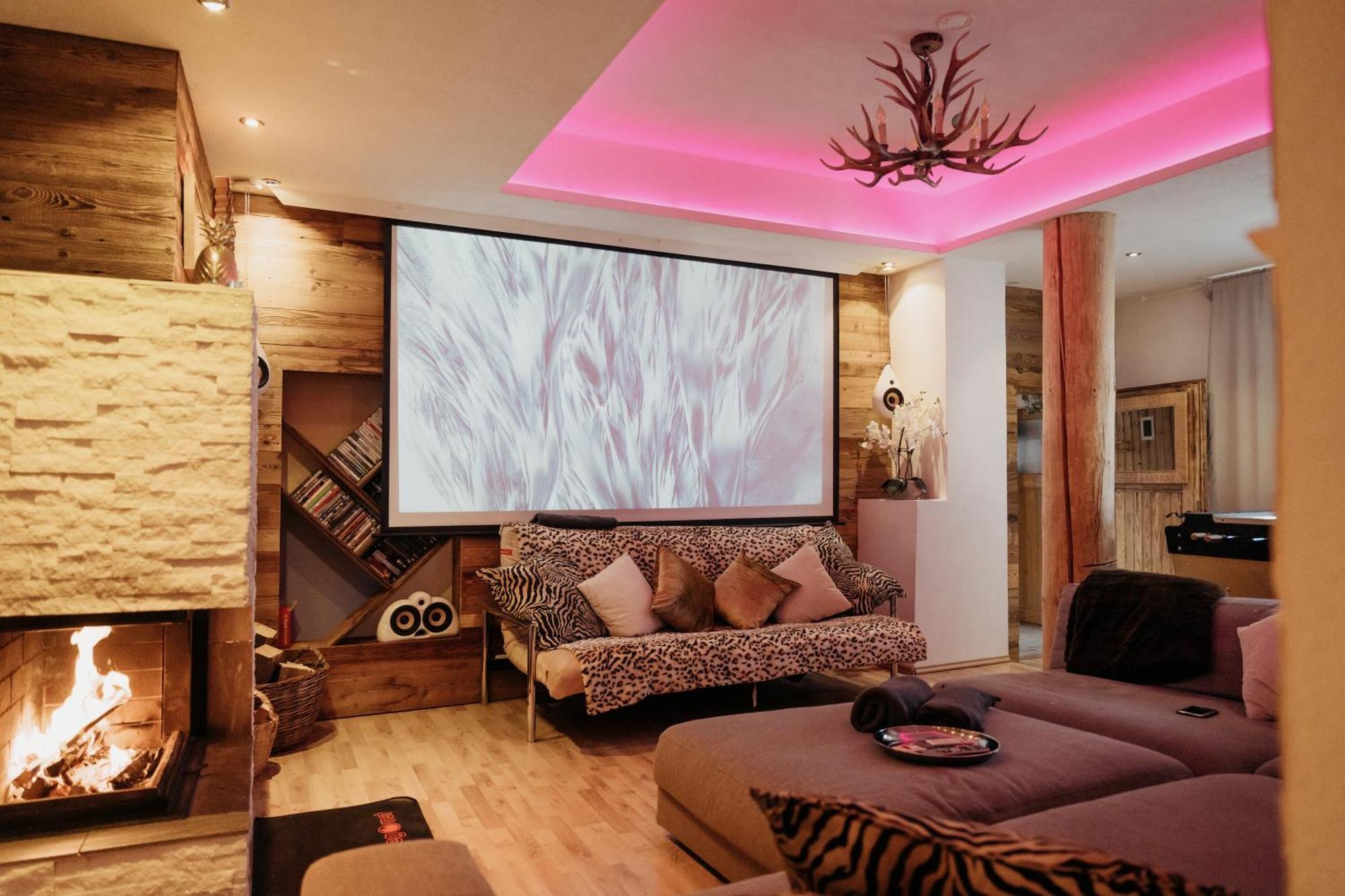 Dmg - 'Large, Luxurious Ground Floor' Apartment 플메스 외부 사진