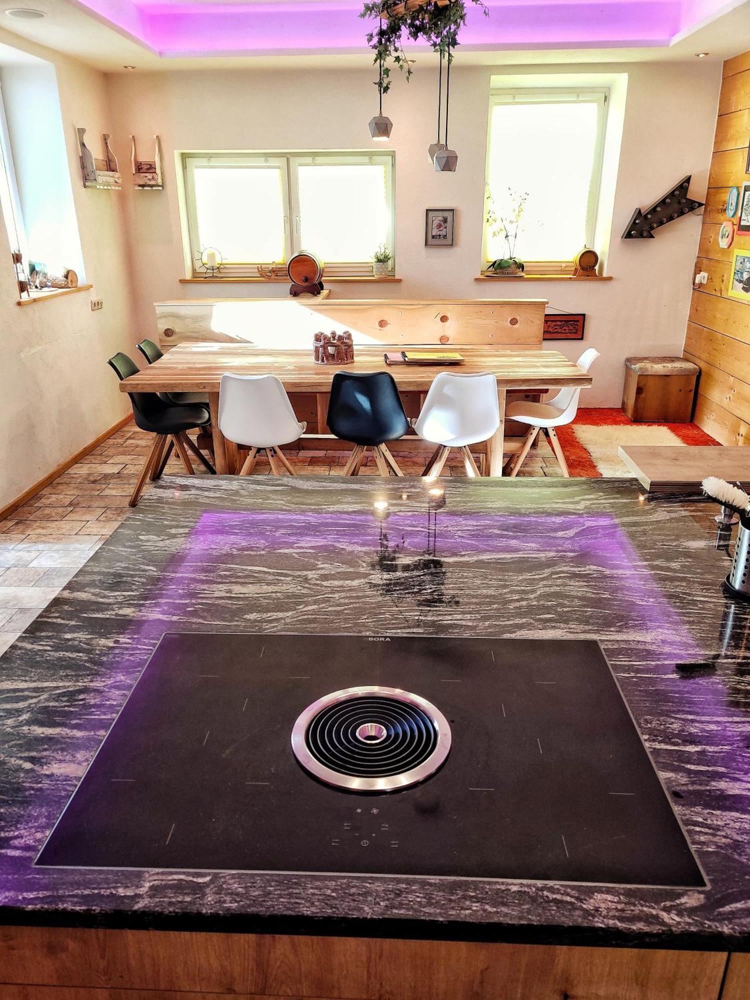 Dmg - 'Large, Luxurious Ground Floor' Apartment 플메스 외부 사진