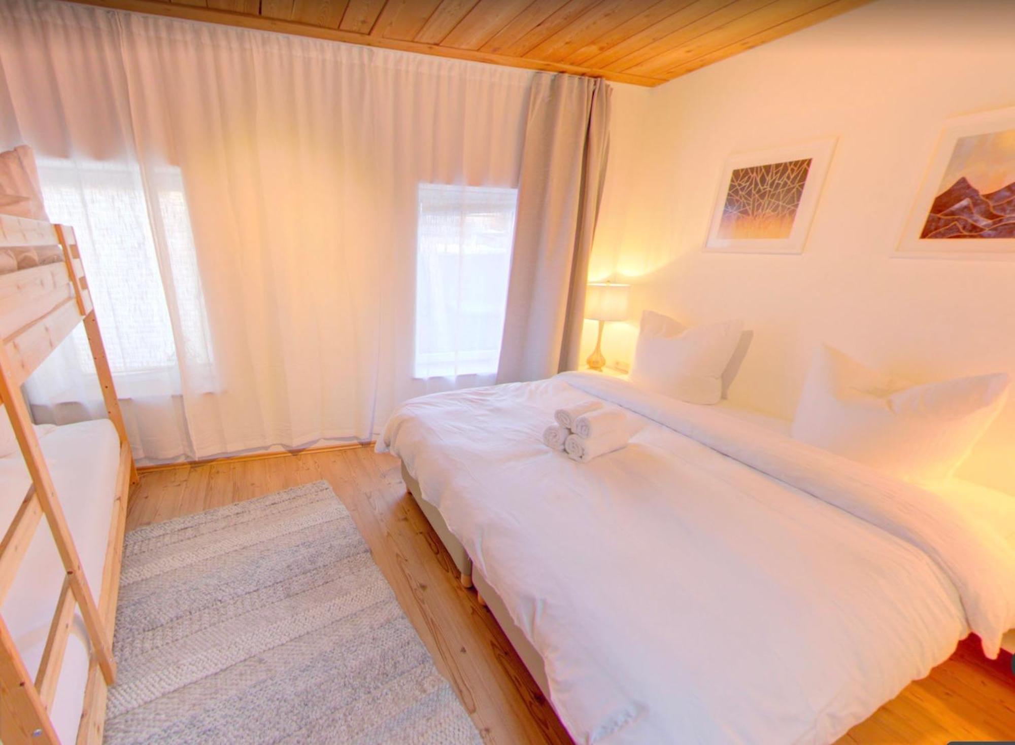 Dmg - 'Large, Luxurious Ground Floor' Apartment 플메스 외부 사진